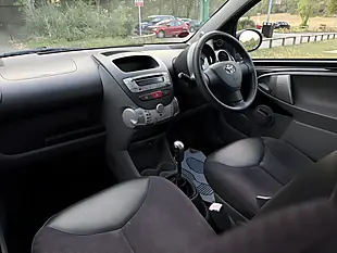 Used 2010 Toyota Aygo Black Black - Interior and Exterior details 16
