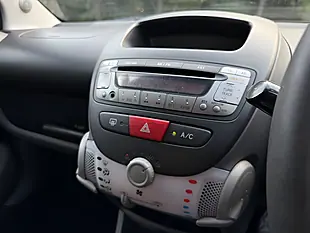 Used 2010 Toyota Aygo Black Black - Interior and Exterior details 18