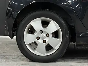 Used 2010 Toyota Aygo Black Black - Interior and Exterior details 13