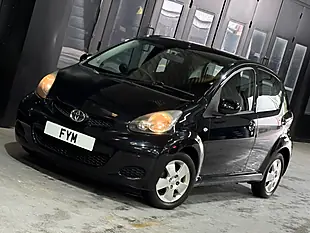Used 2010 Toyota Aygo Black Black - Interior and Exterior details 17