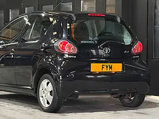 Used 2010 Toyota Aygo Black Black - Interior and Exterior details 19