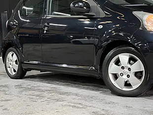 Used 2010 Toyota Aygo Black Black - Interior and Exterior details 20