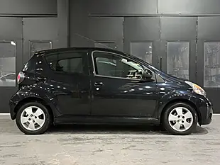 Used 2010 Toyota Aygo Black Black - Interior and Exterior details 4