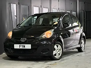 Used 2010 Toyota Aygo Black Black - Interior and Exterior details 7
