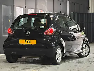 Used 2010 Toyota Aygo Black Black - Interior and Exterior details 8