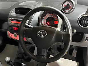 Used 2010 Toyota Aygo Black Black - Interior and Exterior details 9