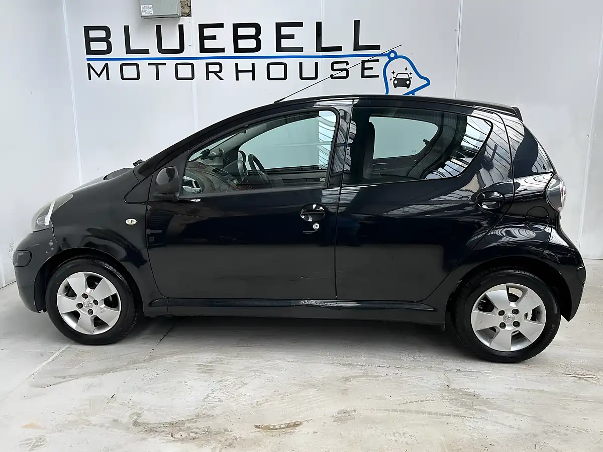 Used 2010 Toyota Aygo Black Euro 4 5dr (ac) Black - Interior and Exterior details 6