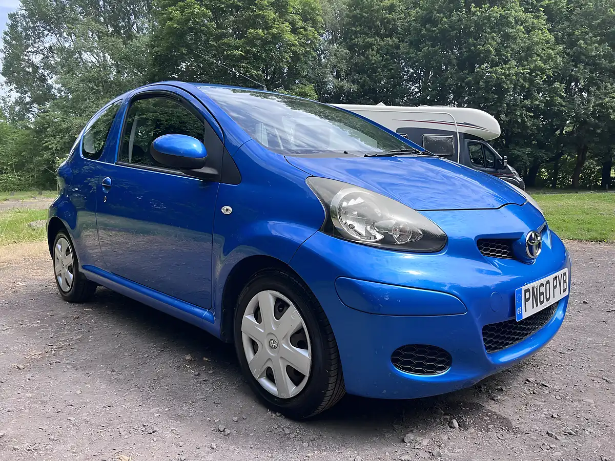 Used 2010 Toyota Aygo Blue Blue - Interior and Exterior details 10