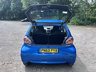 Used 2010 Toyota Aygo Blue Blue - Interior and Exterior details 14