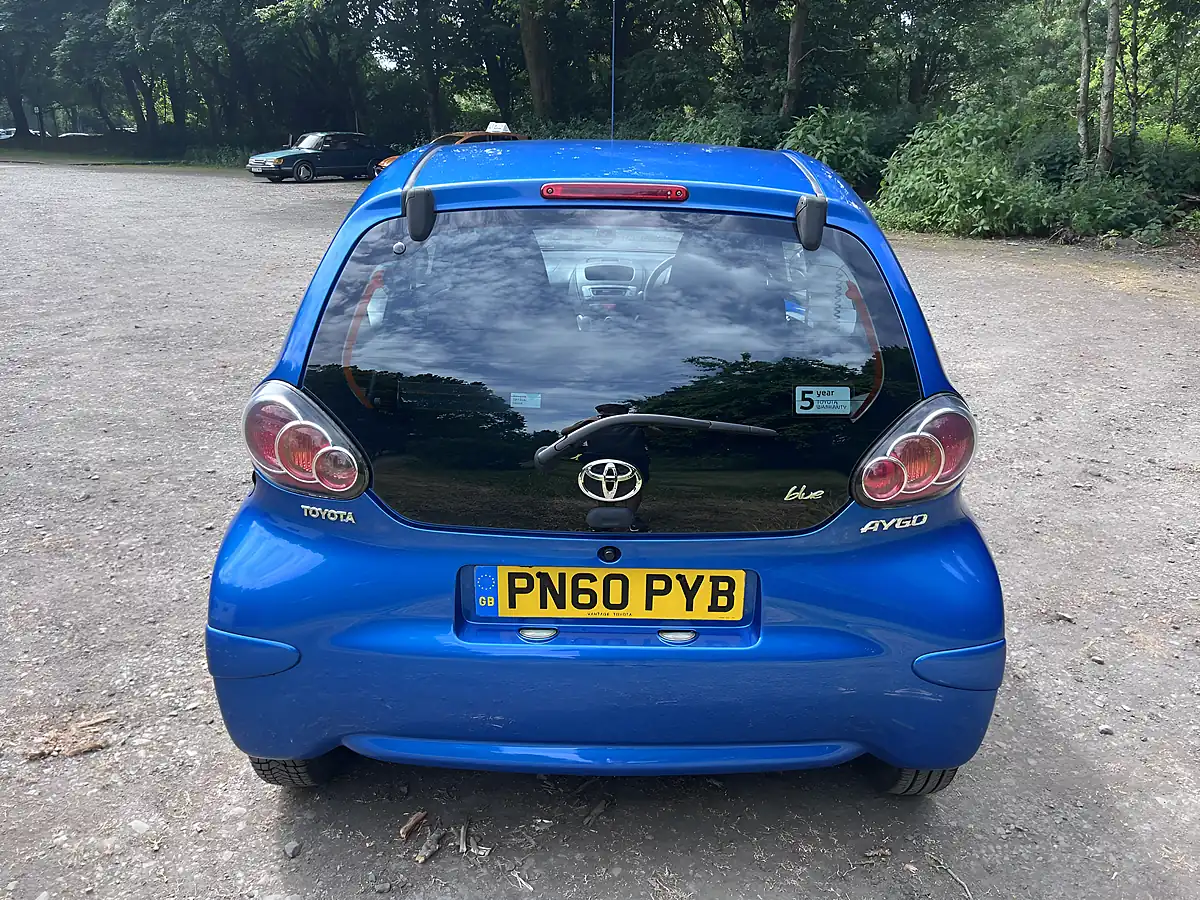 Used 2010 Toyota Aygo Blue Blue - Interior and Exterior details 4
