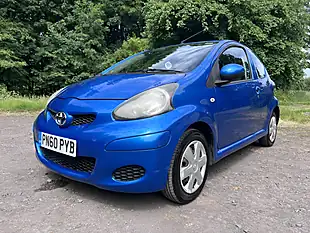 Used 2010 Toyota Aygo Blue Blue - Interior and Exterior details 9