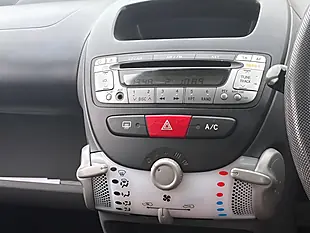 Used 2010 Toyota Aygo Blue Blue - Interior and Exterior details 11