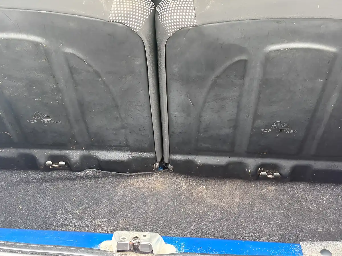 Used 2010 Toyota Aygo Blue Blue - Interior and Exterior details 14