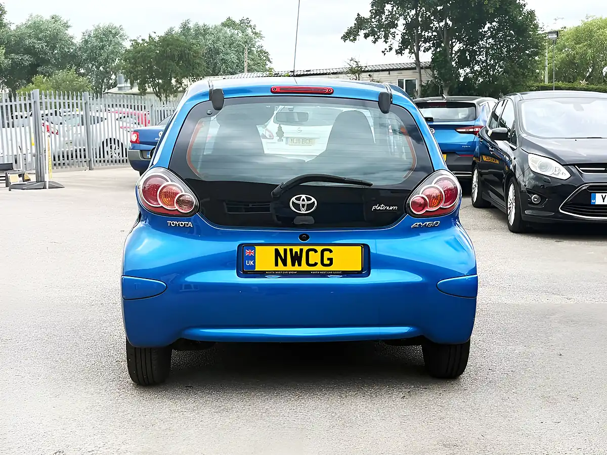 Used 2010 Toyota Aygo Blue Blue - Interior and Exterior details 6