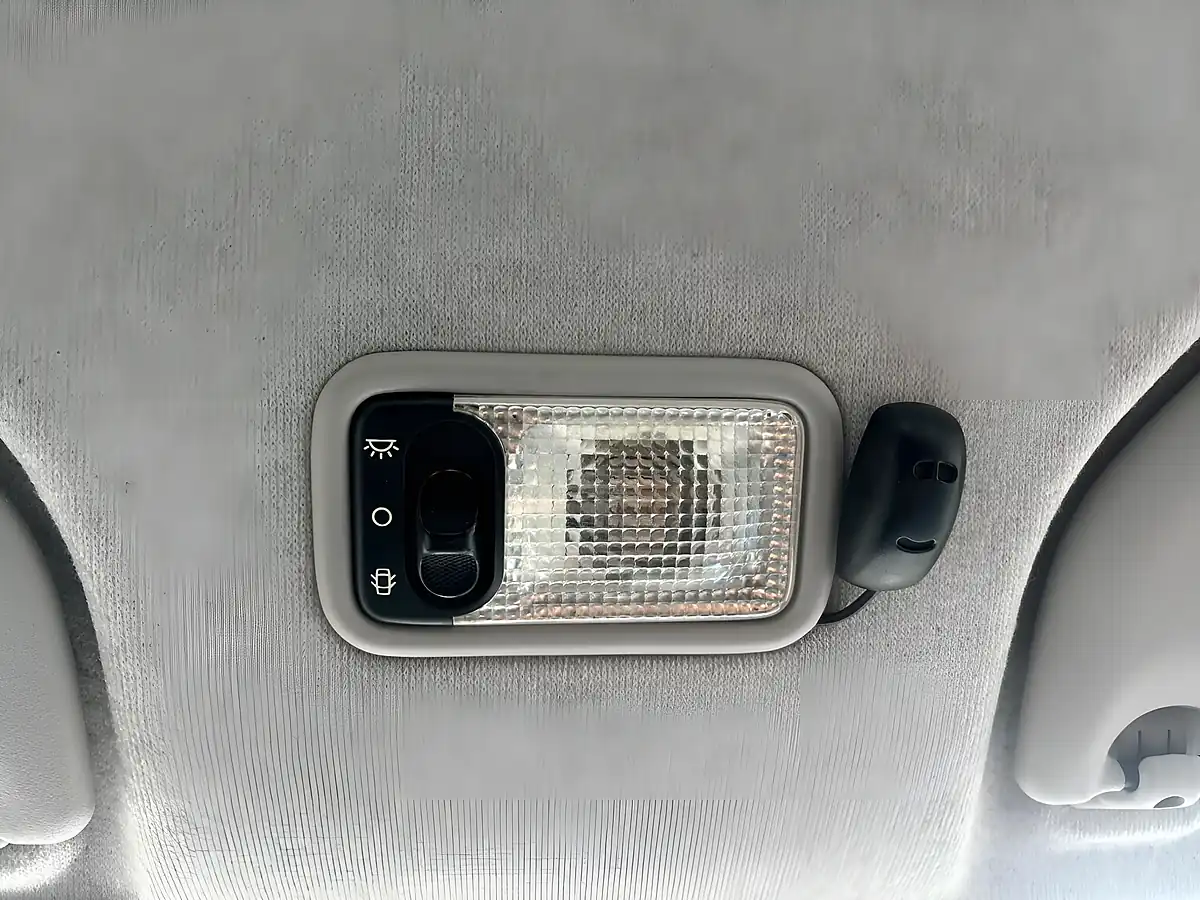Used 2010 Toyota Aygo Blue Blue - Interior and Exterior details 20