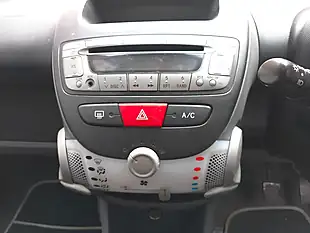 Used 2010 Toyota Aygo Blue Multimode Blue - Interior and Exterior details 11