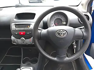 Used 2010 Toyota Aygo Blue Multimode Blue - Interior and Exterior details 16
