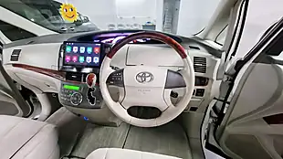 Used 2010 Toyota Estima Aeras White - Interior and Exterior details 11