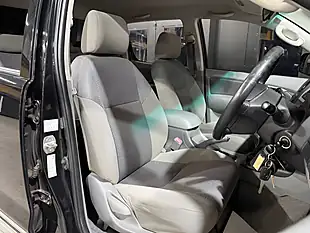 Used 2010 Toyota Hi-Lux HL3 Black - Interior and Exterior details 11