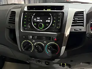 Used 2010 Toyota Hi-Lux HL3 Black - Interior and Exterior details 14