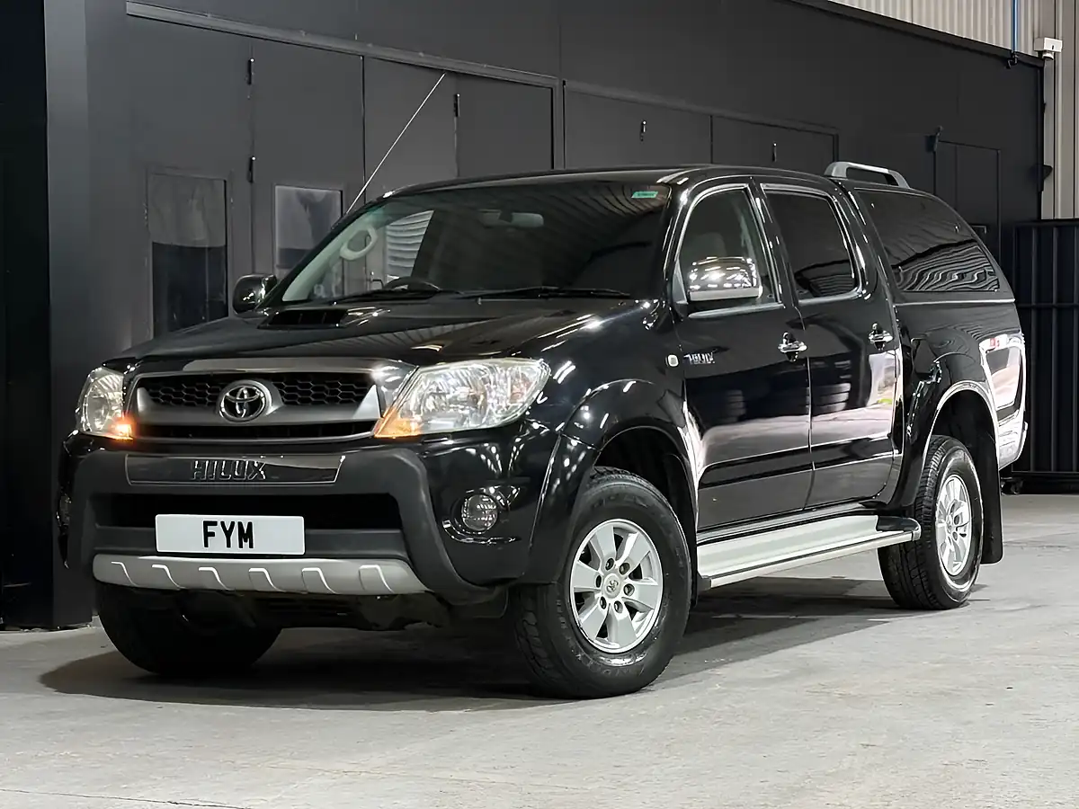 Used 2010 Toyota Hi-Lux HL3 Black - Interior and Exterior details 19