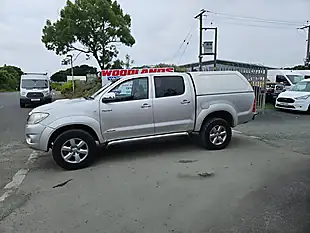 Used 2010 Toyota Hilux Invincible Silver - Interior and Exterior details 5