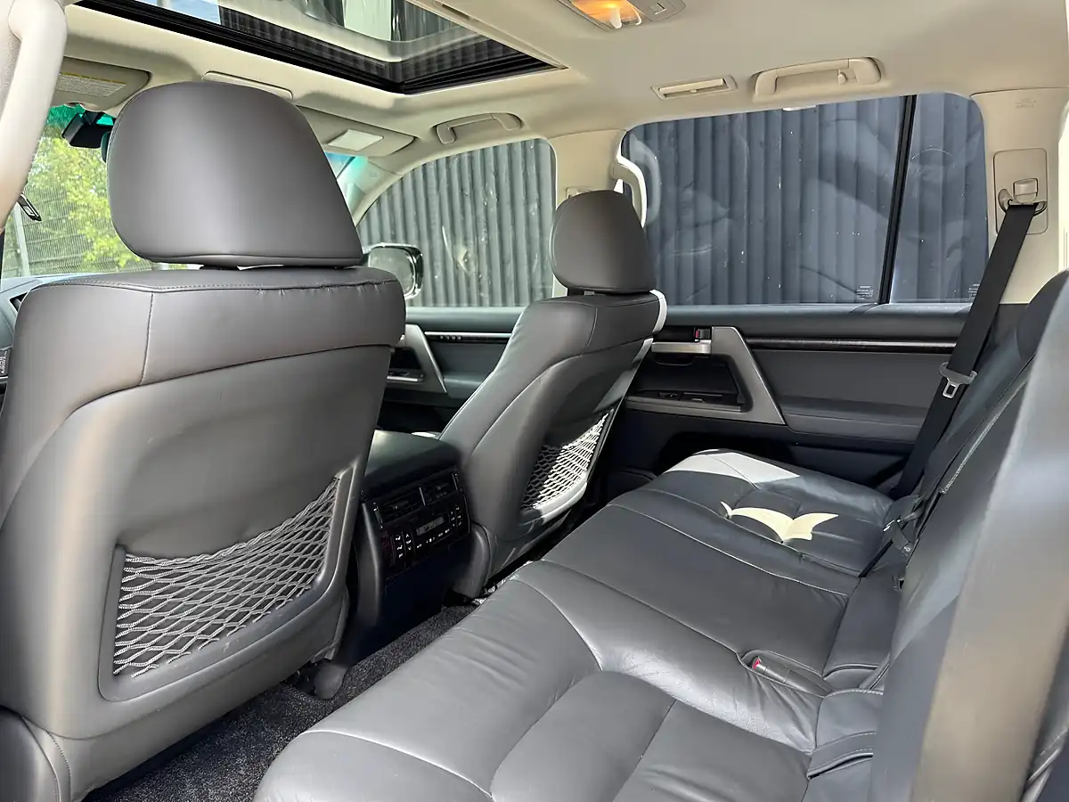 Used 2010 Toyota Land Cruiser Black - Interior and Exterior details 14