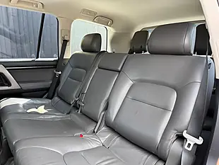 Used 2010 Toyota Land Cruiser Black - Interior and Exterior details 15