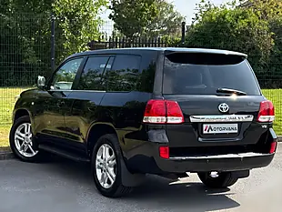 Used 2010 Toyota Land Cruiser Black - Interior and Exterior details 7