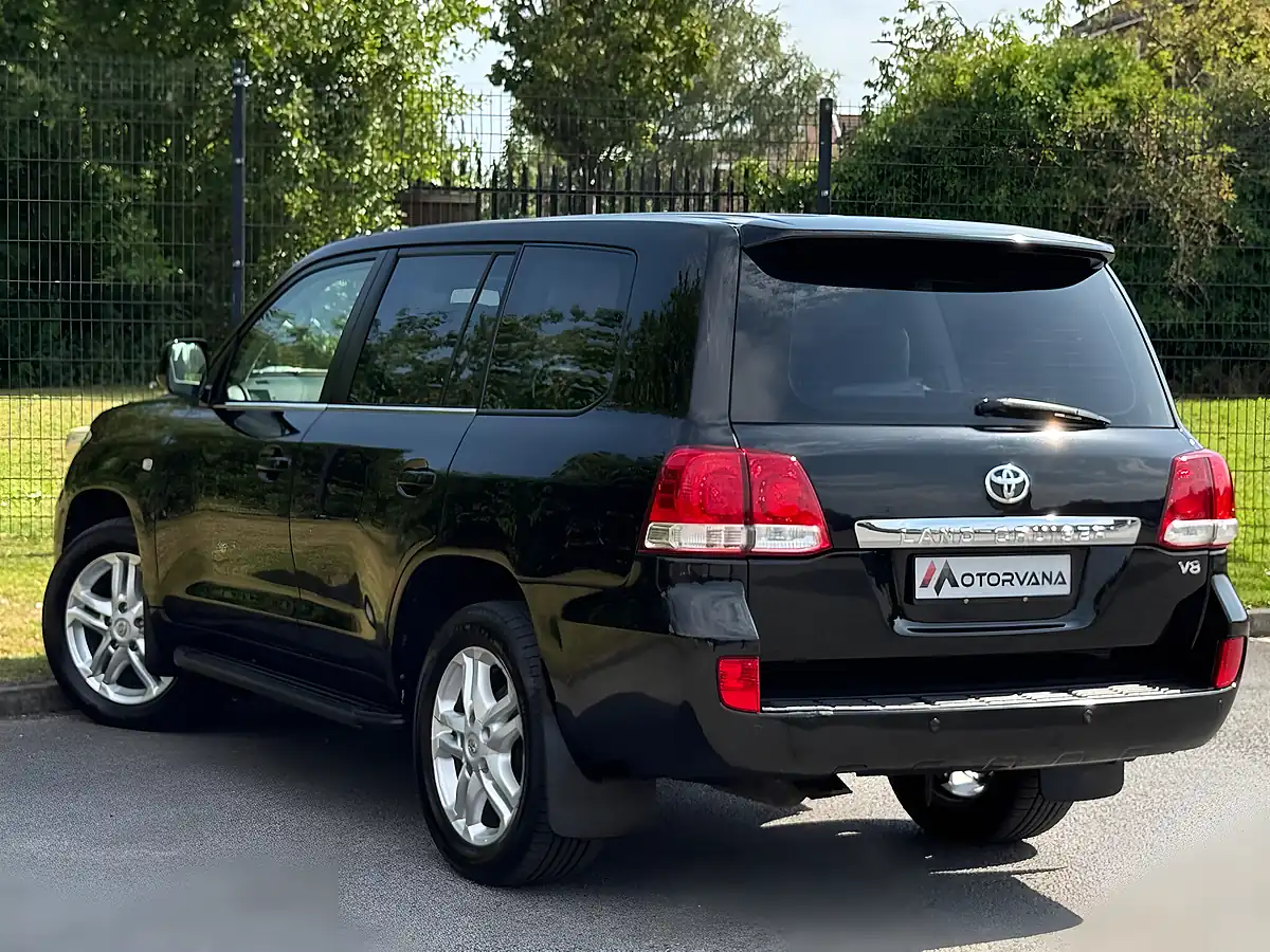 Used 2010 Toyota Land Cruiser Black - Interior and Exterior details 8