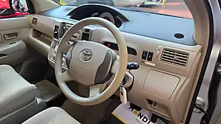 Used 2010 Toyota Raum Lift Mobility Chair Silver - Interior and Exterior details 11