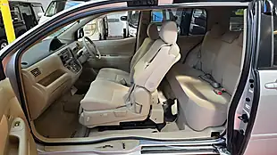 Used 2010 Toyota Raum Lift Mobility Chair Silver - Interior and Exterior details 14