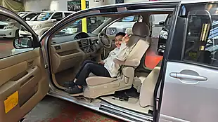 Used 2010 Toyota Raum Lift Mobility Chair Silver - Interior and Exterior details 5