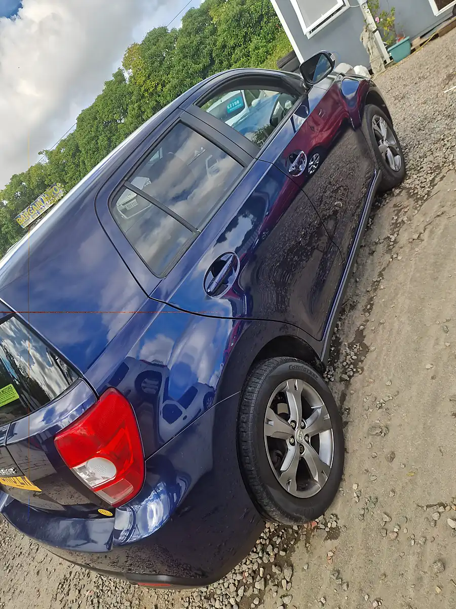 Used 2010 Toyota Urban Cruiser 5dr 2WD Blue - Interior and Exterior details 7