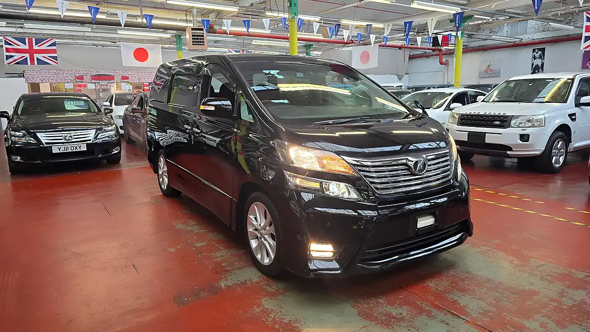 Used 2010 Toyota Vellfire Black - Interior and Exterior details 2