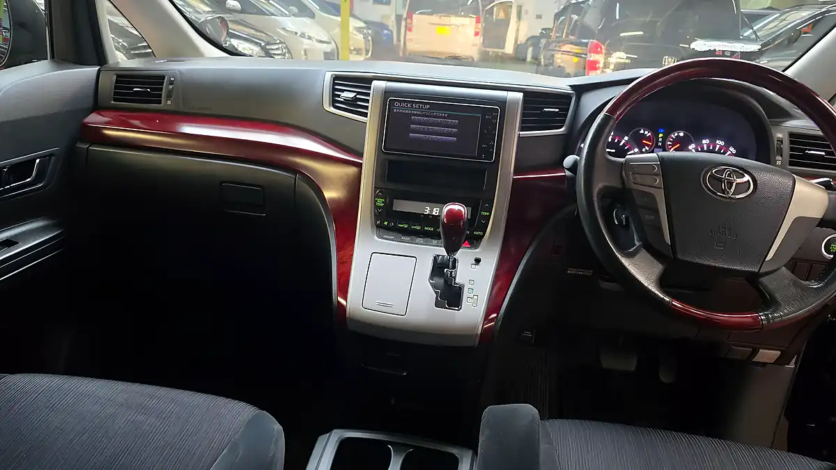 Used 2010 Toyota Vellfire Black - Interior and Exterior details 3