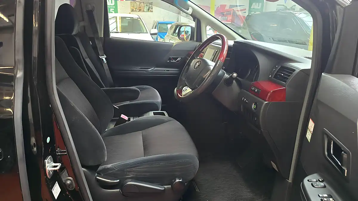 Used 2010 Toyota Vellfire Black - Interior and Exterior details 6