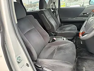 Used 2010 Toyota Vellfire Z Platinum Selection (7 Seater) White - Interior and Exterior details 11
