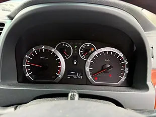 Used 2010 Toyota Vellfire Z Platinum Selection (7 Seater) White - Interior and Exterior details 12