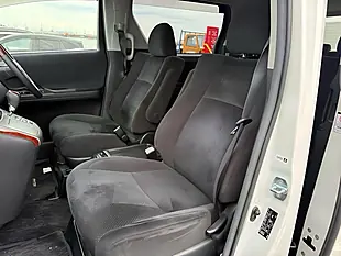 Used 2010 Toyota Vellfire Z Platinum Selection (7 Seater) White - Interior and Exterior details 2