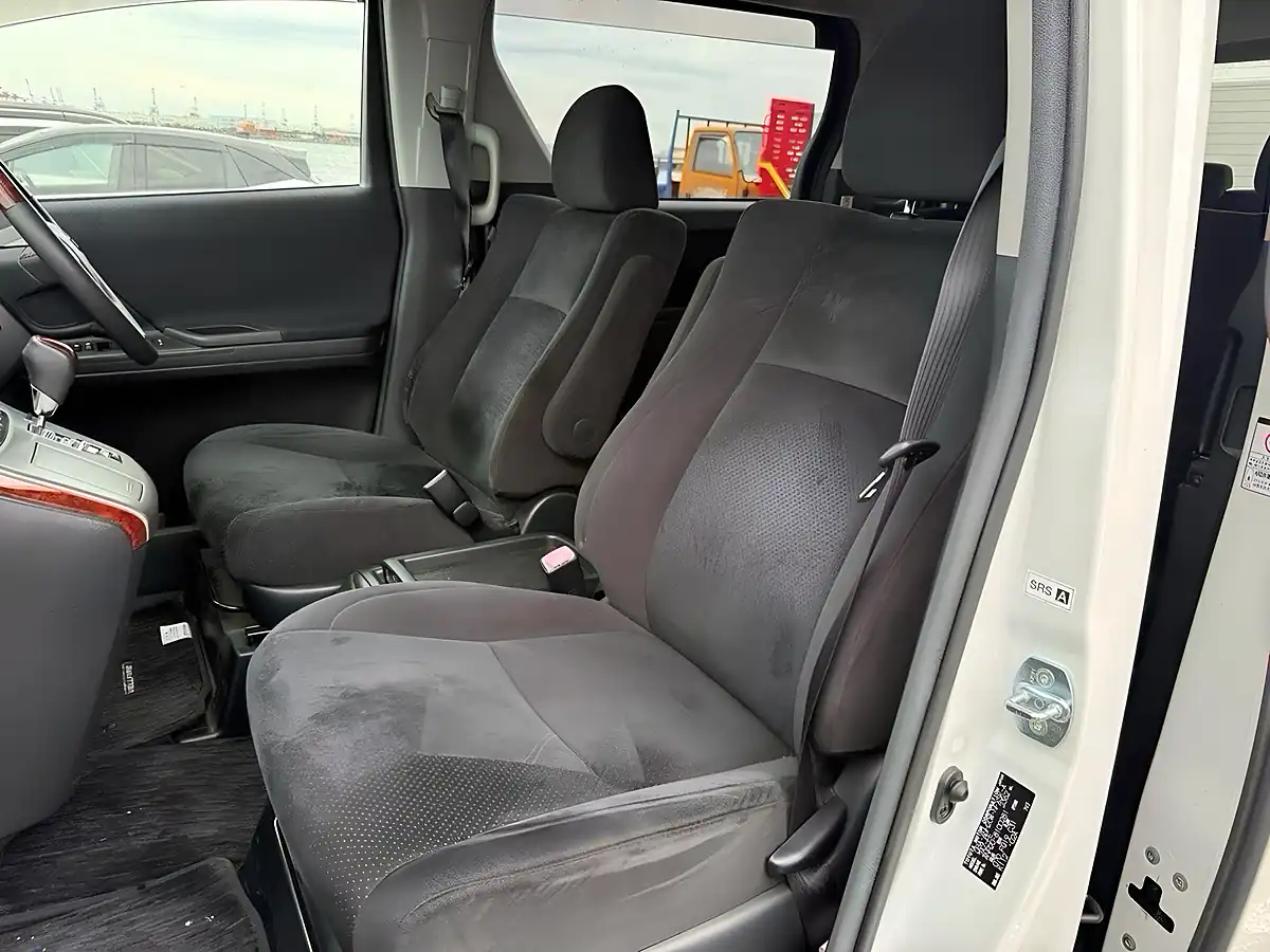 Used 2010 Toyota Vellfire Z Platinum Selection (7 Seater) White - Interior and Exterior details 2