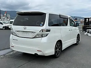 Used 2010 Toyota Vellfire Z Platinum Selection (7 Seater) White - Interior and Exterior details 6