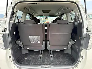 Used 2010 Toyota Vellfire Z Platinum Selection (7 Seater) White - Interior and Exterior details 9