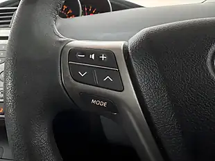 Used 2010 Toyota Verso T Spirit Red - Interior and Exterior details 16