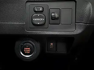Used 2010 Toyota Verso T Spirit Red - Interior and Exterior details 17