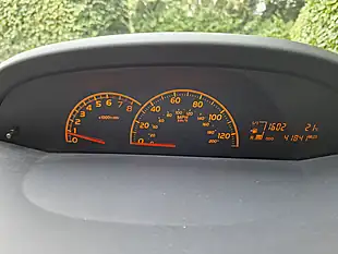 Used 2010 Toyota Yaris Hatchback Blue - Interior and Exterior details 9