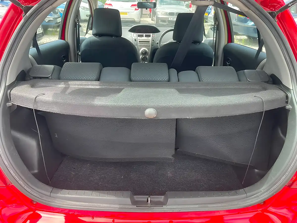 Used 2010 Toyota Yaris Tr Red - Interior and Exterior details 13