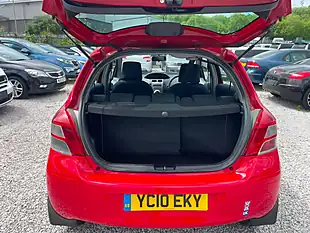 Used 2010 Toyota Yaris Tr Red - Interior and Exterior details 17