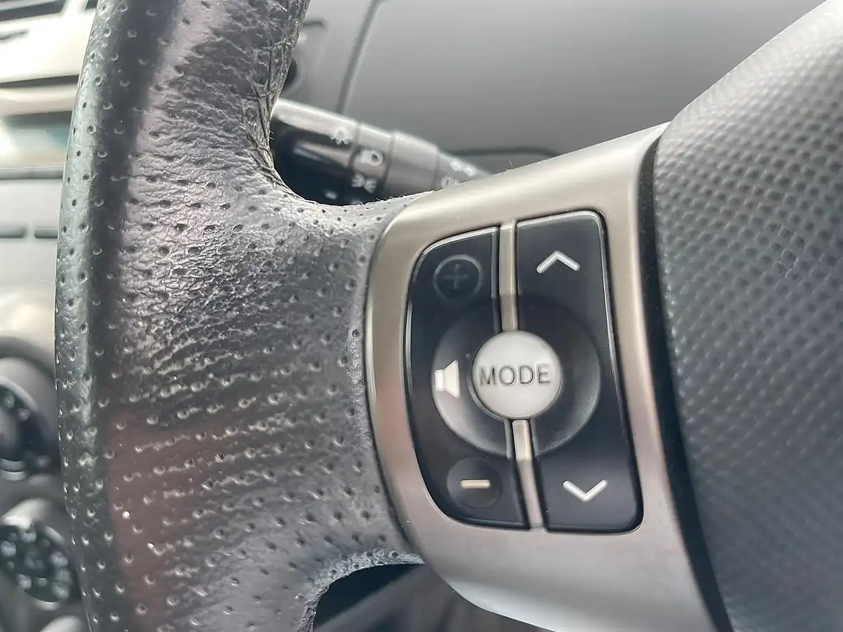 Used 2010 Toyota Yaris Tr Red - Interior and Exterior details 19