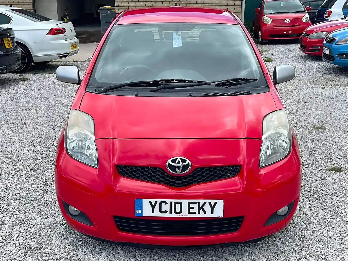 Used 2010 Toyota Yaris Tr Red - Interior and Exterior details 2